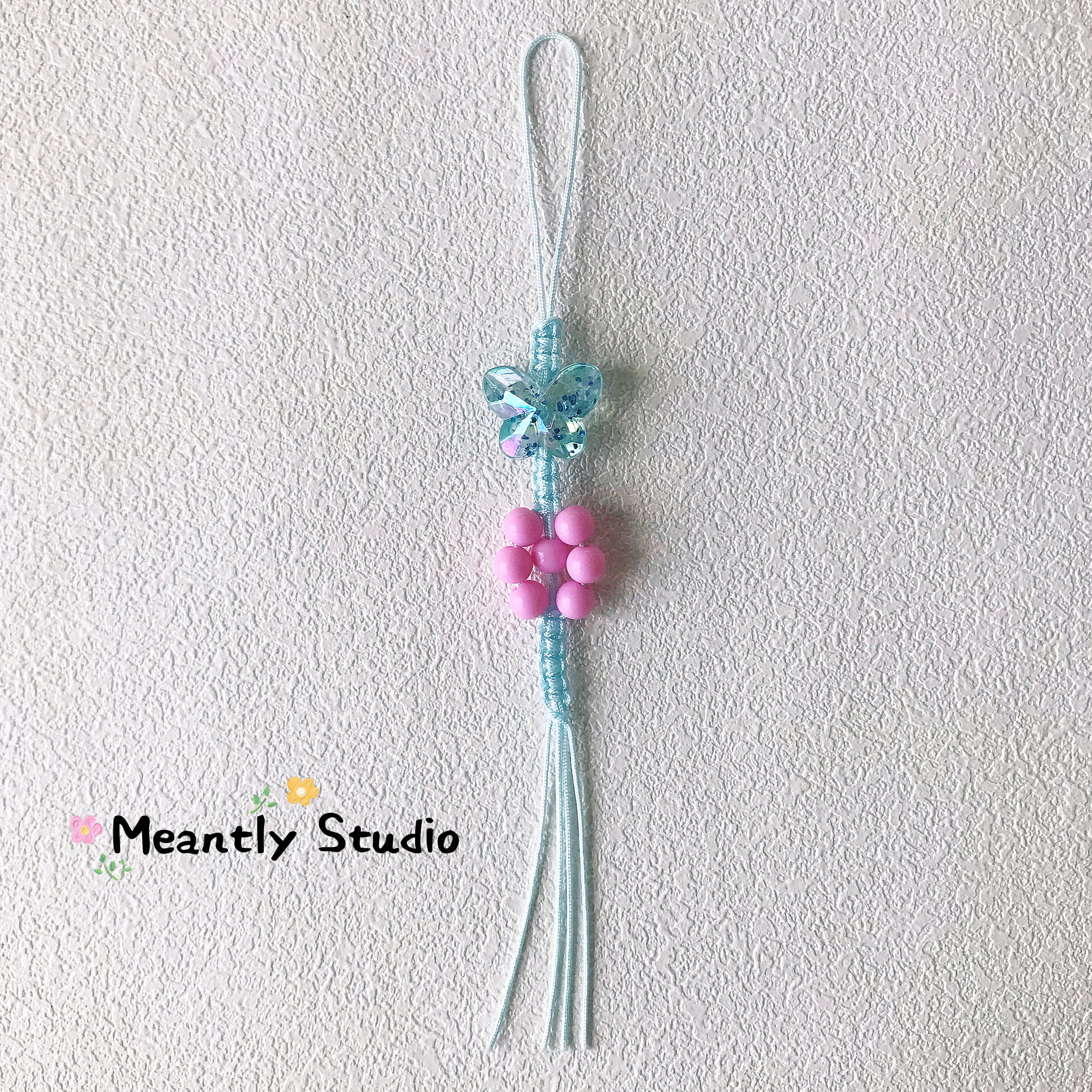 Butterfly & Flower Beaded Phone Strap – Colorful Dopamine Aesthetic Phone Charm, Handmade Beaded Wrist Lanyard, Kawaii Phone Accessory