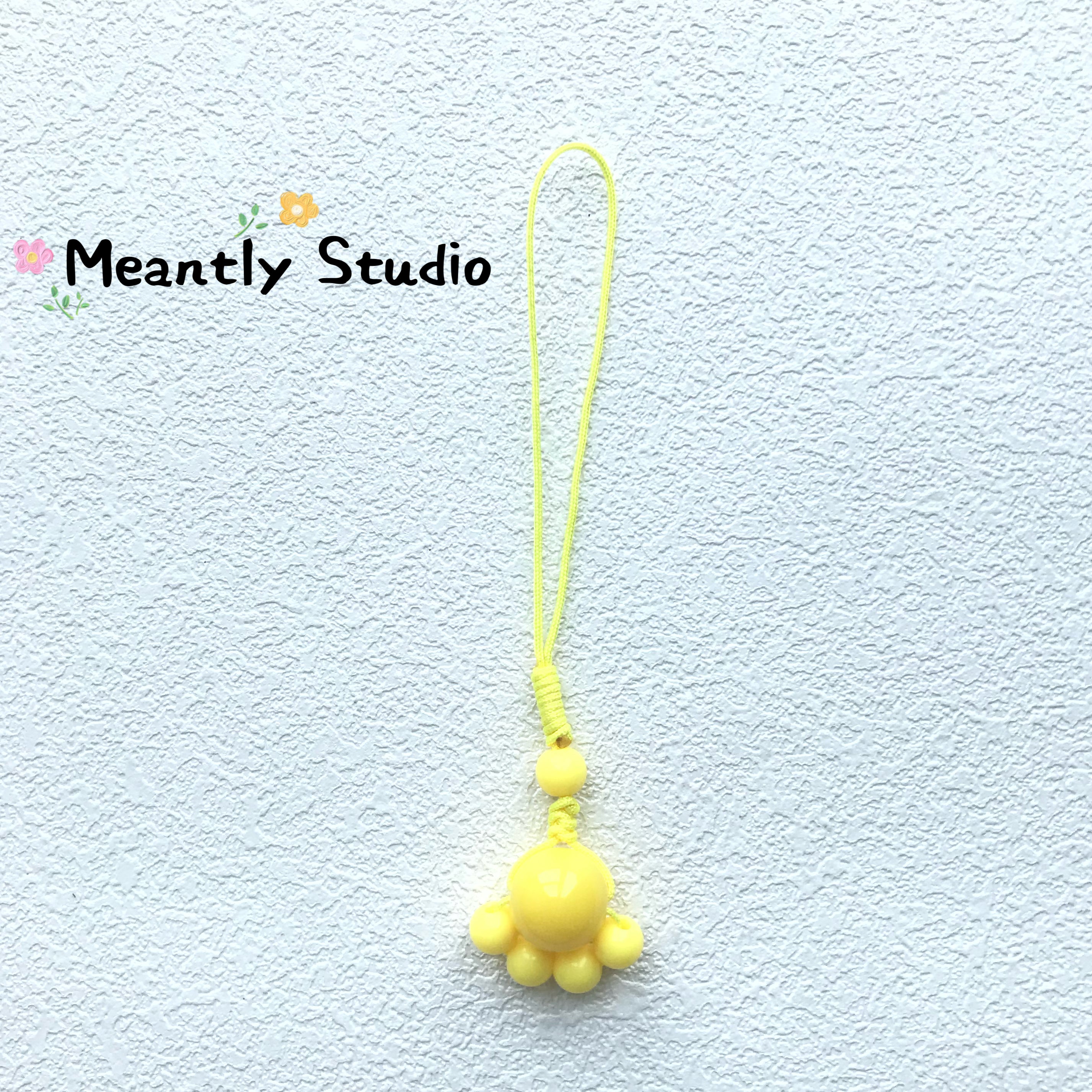 Handmade Colorful Cat Paw Phone Charm Strap, Kawaii Kitten Keychain, Cute Bag Pendant, Rainbow Beaded Animal Paw Accessories Gift