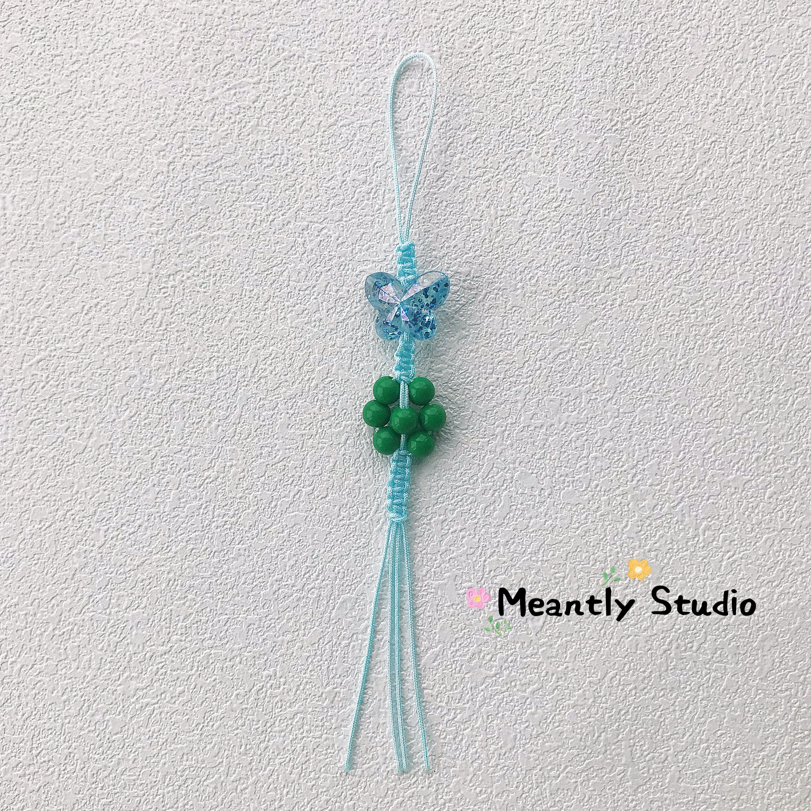 Butterfly & Flower Beaded Phone Strap – Colorful Dopamine Aesthetic Phone Charm, Handmade Beaded Wrist Lanyard, Kawaii Phone Accessory