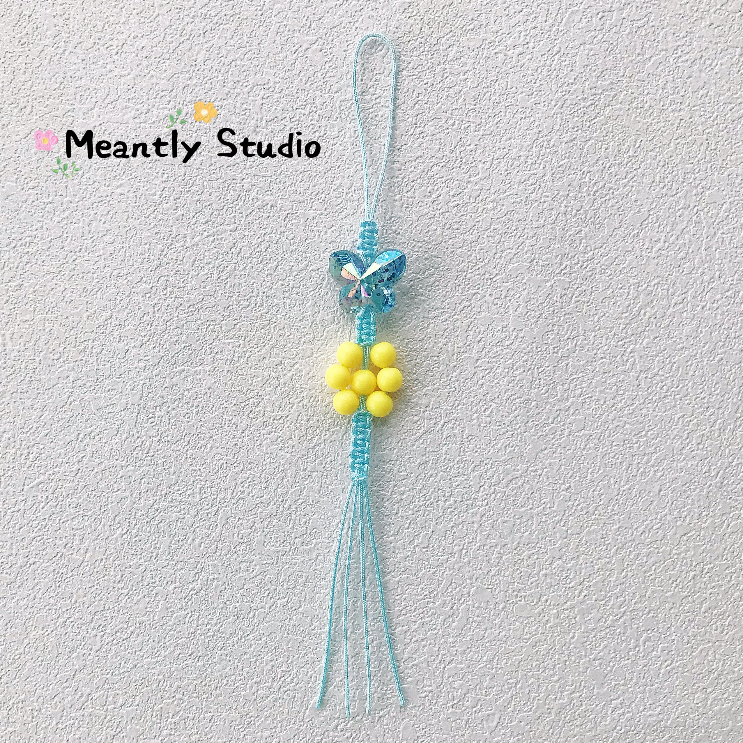 Butterfly & Flower Beaded Phone Strap – Colorful Dopamine Aesthetic Phone Charm, Handmade Beaded Wrist Lanyard, Kawaii Phone Accessory