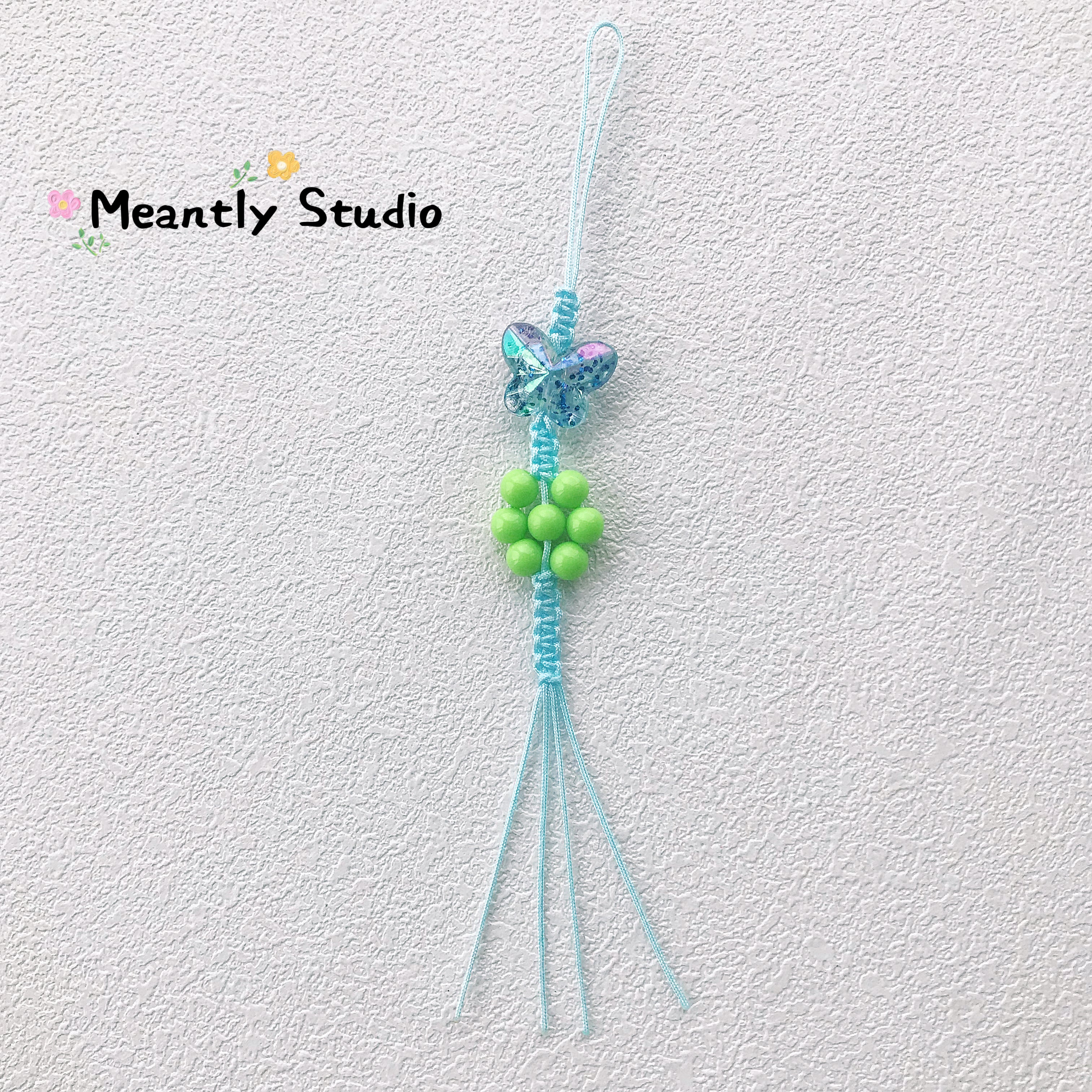 Butterfly & Flower Beaded Phone Strap – Colorful Dopamine Aesthetic Phone Charm, Handmade Beaded Wrist Lanyard, Kawaii Phone Accessory